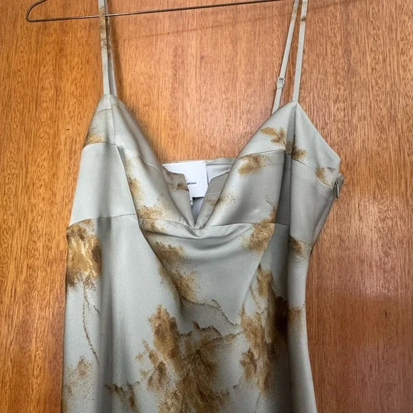 Reformation Sage Green Dress - Picture 3 of 6